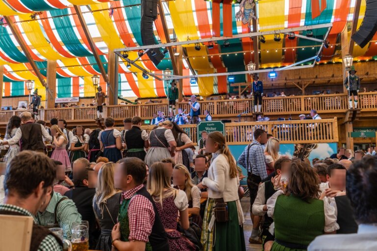 Schützen-Festzelt Oktoberfest Tent Guide: Reservations, Photos & More ...