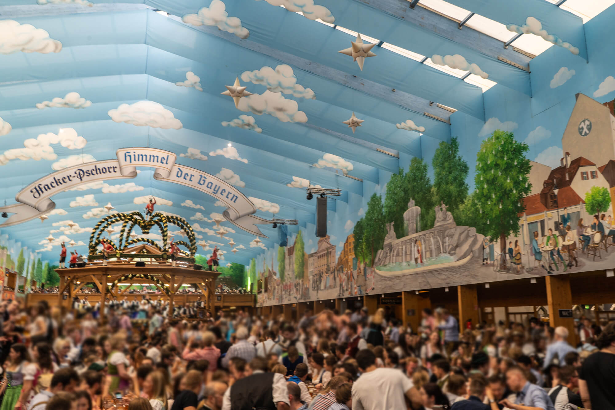 Hacker-Festhalle Oktoberfest Tent Guide: Reservations, Photos & More ...